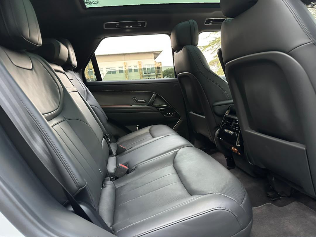 RANGE ROVER SPORT  DAYNAMIC  SE MHEV AUTOBIOGRAPHY thumbnail 4